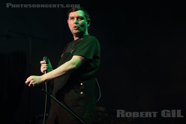 THE TWILIGHT SAD - 2022-11-28 - PARIS - Accor Arena - James Alexander Graham
